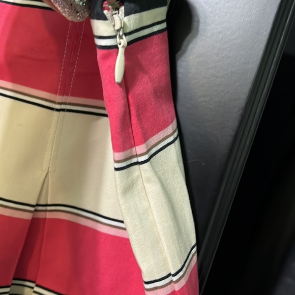 NY&C Pleated Mini Skirt - Picture 3 of 5